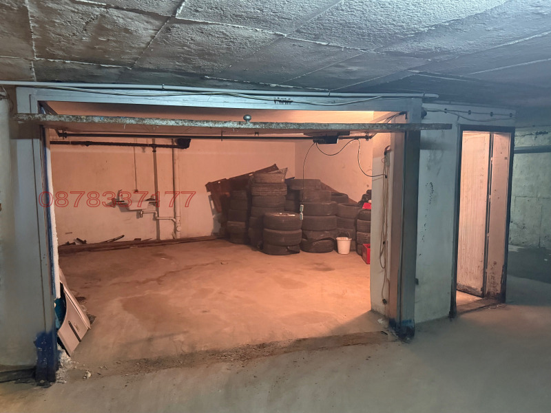 Продава ГАРАЖ, ПАРКОМЯСТО, гр. София, Медицинска академия, снимка 4 - Гаражи и паркоместа - 53116595
