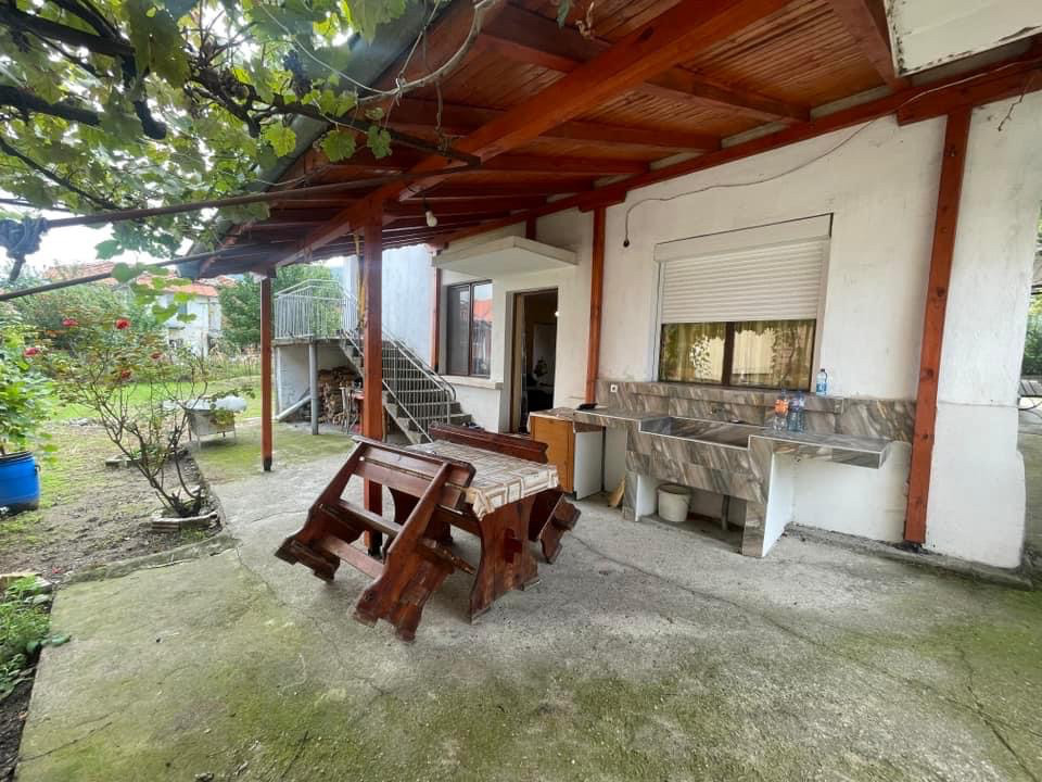 Продава КЪЩА, с. Крупник, област Благоевград, снимка 2 - Къщи - 53797666