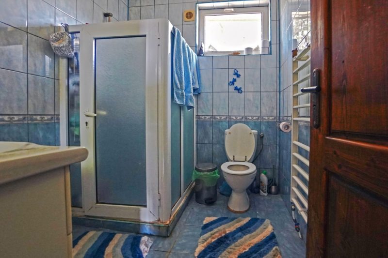 Продава КЪЩА, с. Комарево, област Варна, снимка 14 - Къщи - 52548286