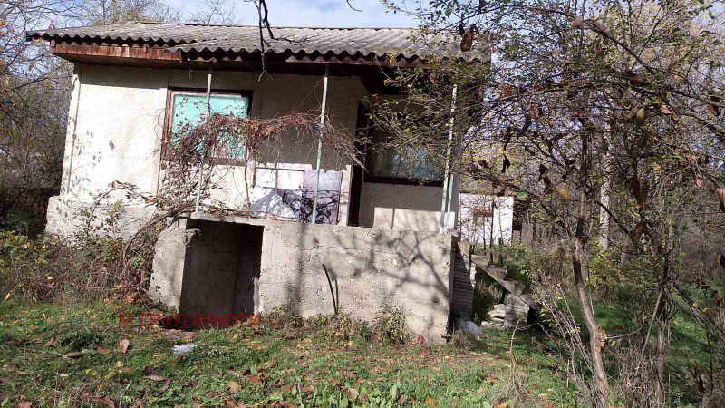 Продава ПАРЦЕЛ, с. Кръстевич, област Пловдив, снимка 2 - Парцели - 53021812