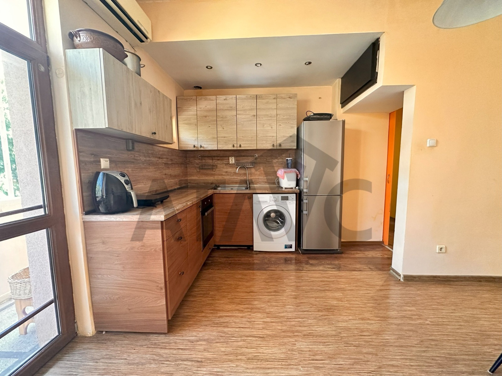 Продава ЕТАЖ ОТ КЪЩА, гр. Пловдив, Център, снимка 7 - Етаж от къща - 56115933