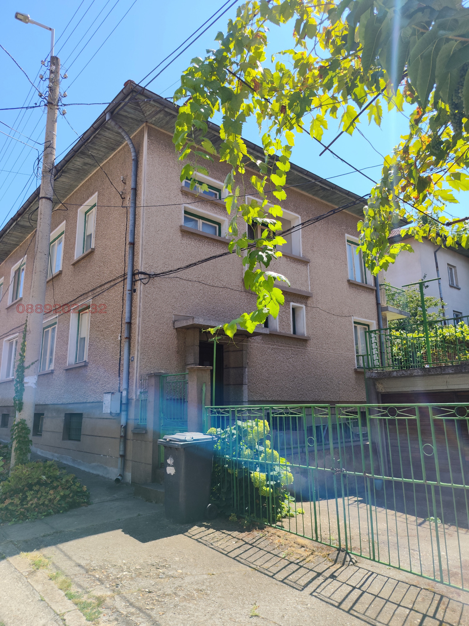 Продава КЪЩА, гр. Плевен, Широк център