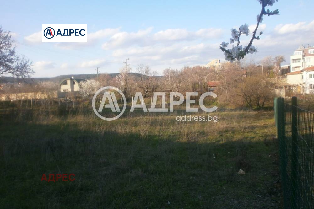 Продава ПАРЦЕЛ, гр. Варна, м-т Долна Трака