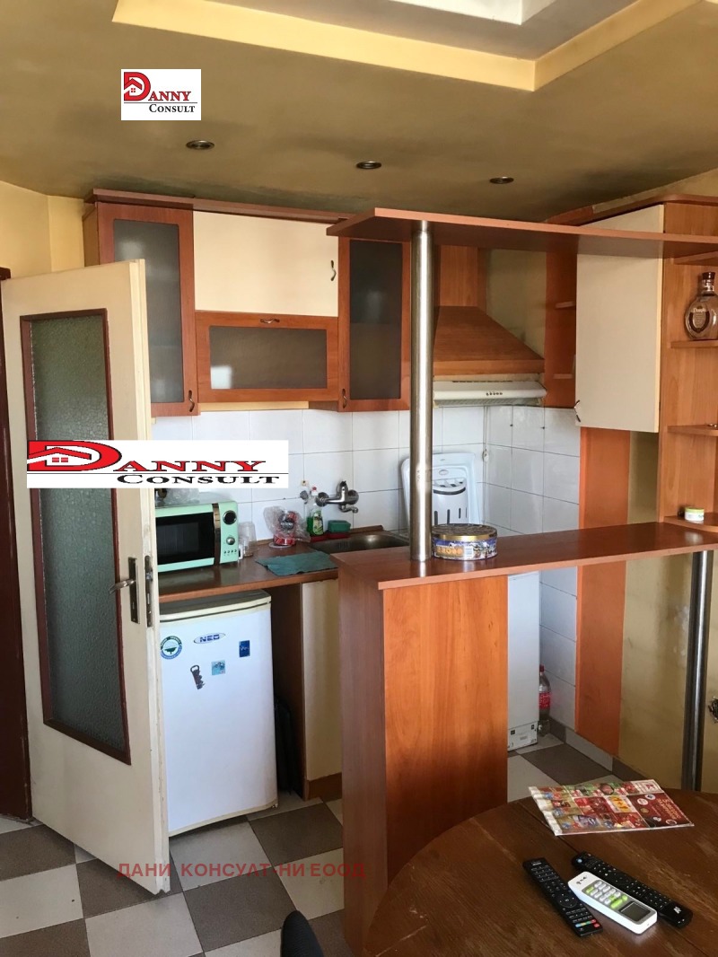 Продава 2-СТАЕН, гр. Велико Търново, Колю Фичето, снимка 1 - Aпартаменти - 49054141