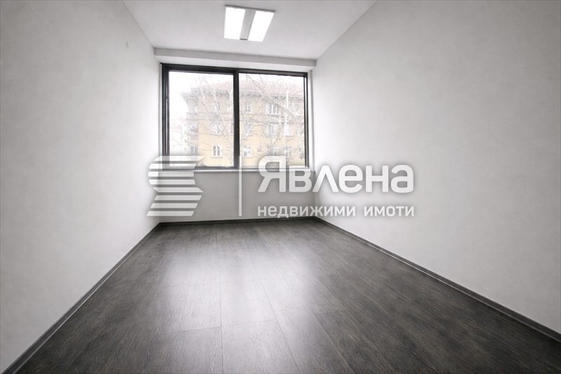Продава ОФИС, гр. Пловдив, Център, снимка 2 - Офиси - 54094833