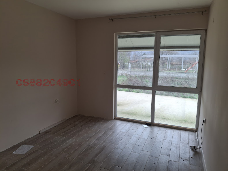 Продава КЪЩА, с. Тутраканци, област Варна, снимка 4 - Къщи - 53213563