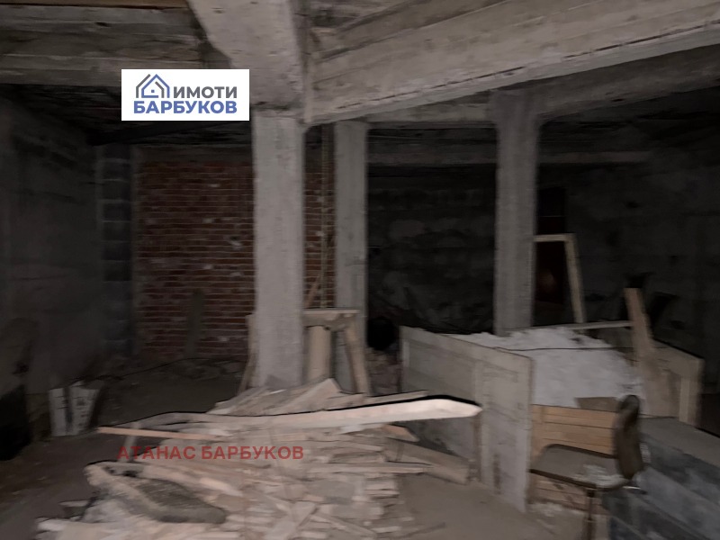 Продава КЪЩА, гр. Русе, Широк център, снимка 15 - Къщи - 53267539