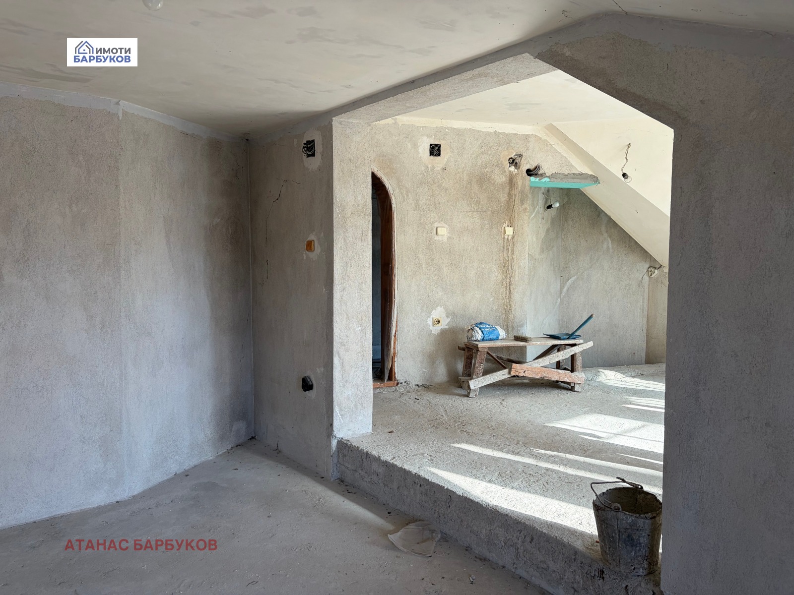 Продава КЪЩА, гр. Русе, Широк център, снимка 2 - Къщи - 53267539