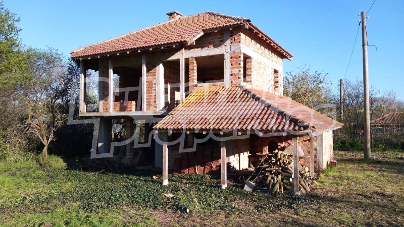 Продава КЪЩА в област Добрич, с. Божаново - 162 кв.м / 45 500 € » 88 990.27 лв., БЪЛГЕРИАН ПРОПЕРТИС
