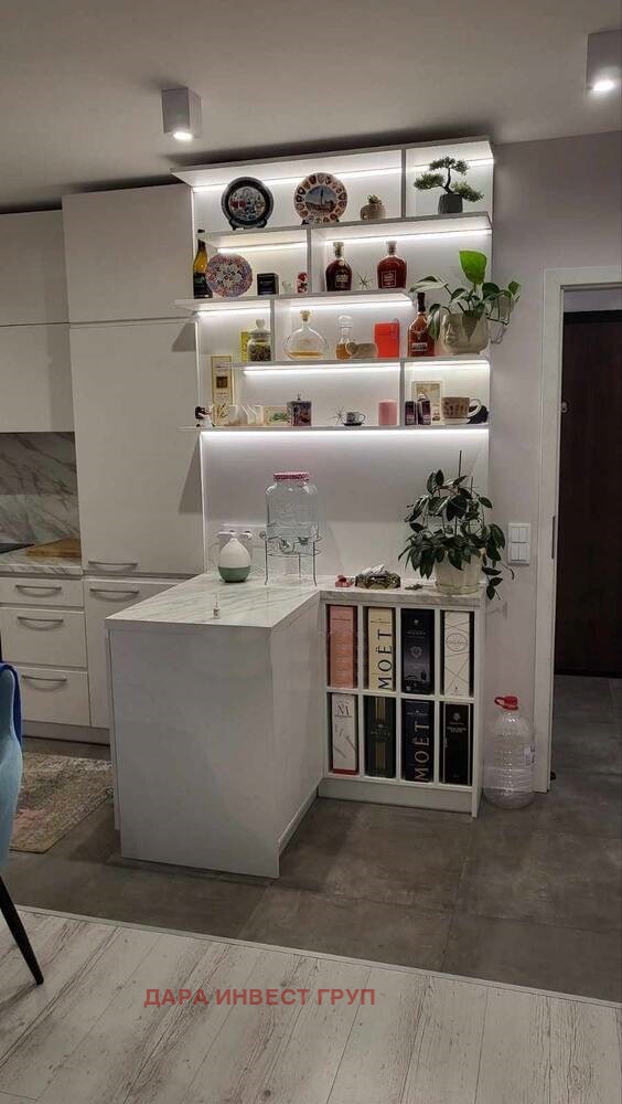 Продава 2-СТАЕН, гр. Шумен, Център, снимка 4 - Апартаменти - 54373419