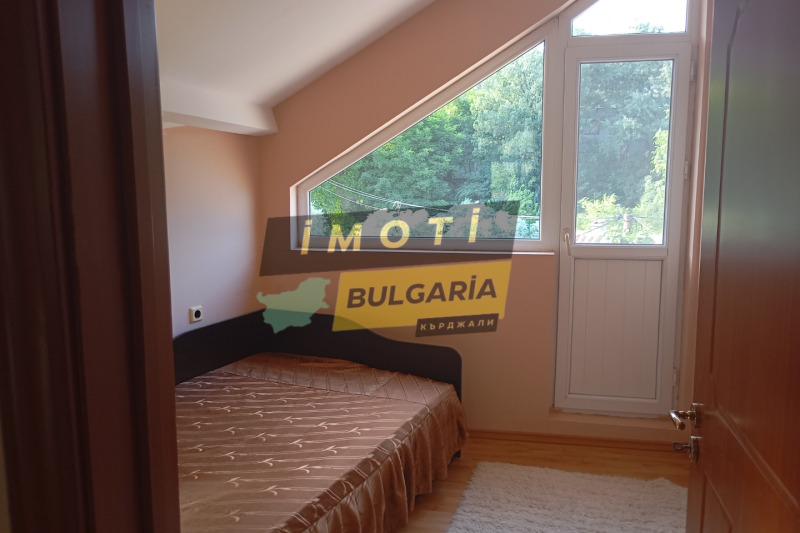 Продава КЪЩА, с. Резбарци, област Кърджали, снимка 10 - Къщи - 53309947