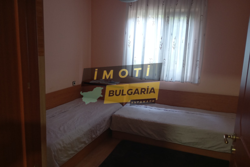 Продава КЪЩА, с. Резбарци, област Кърджали, снимка 16 - Къщи - 53309947