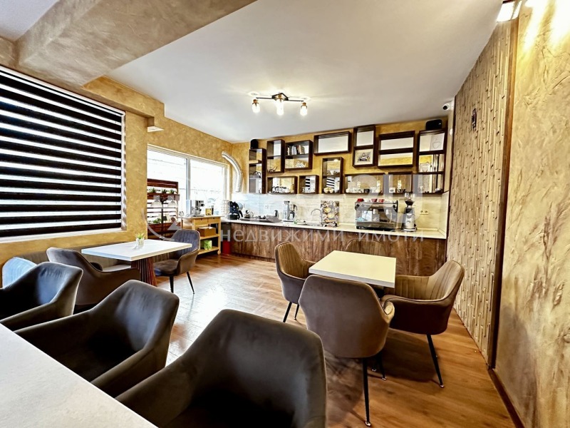 Продава ЗАВЕДЕНИЕ, гр. Варна, Център, снимка 5 - Заведения - 53118390