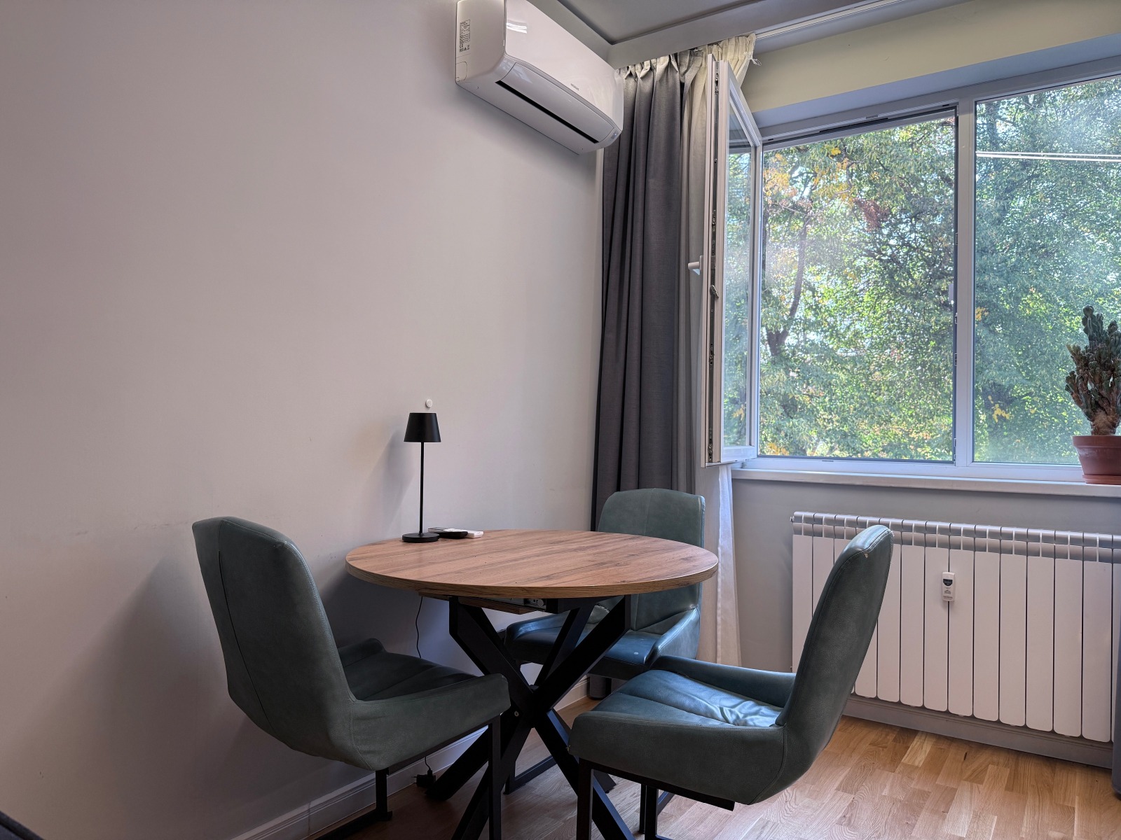Продава 3-СТАЕН, гр. София, Лагера, снимка 3 - Апартаменти - 56161453