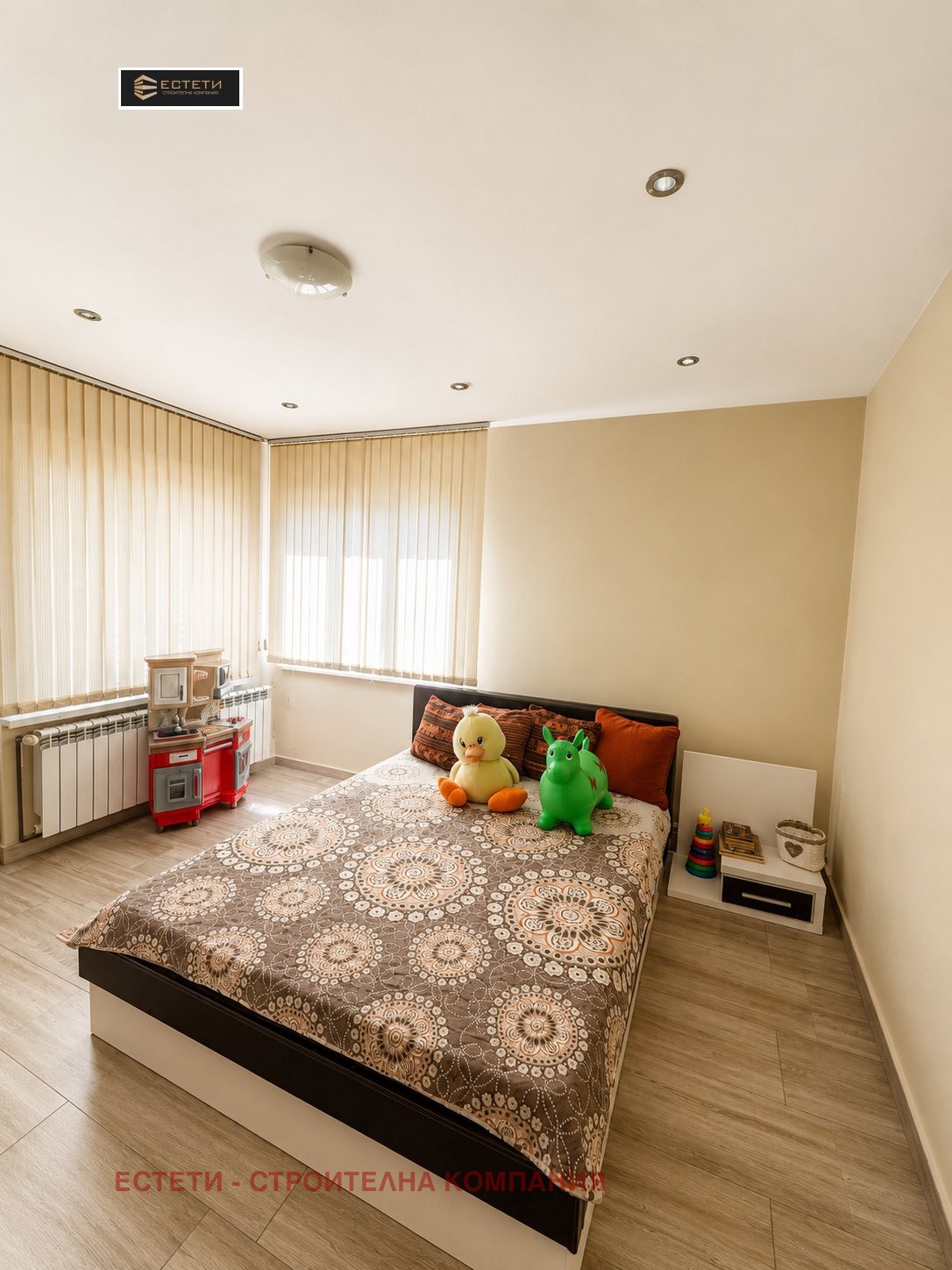 Продава ЕТАЖ ОТ КЪЩА, гр. Стара Загора, Казански - изток, снимка 3 - Етаж от къща - 55492952