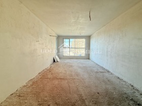 3-стаен град Пловдив, Южен