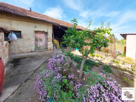 Casa Cuțina, regiunea Veliko Tarnovo 15