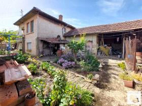 Casa Cuțina, regiunea Veliko Tarnovo 16