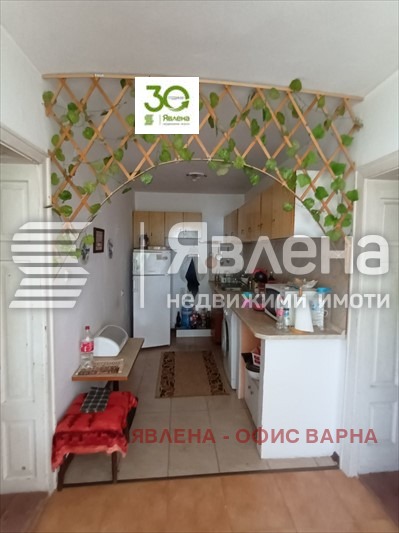 Продава КЪЩА, с. Ветрино, област Варна, снимка 10 - Къщи - 48020546