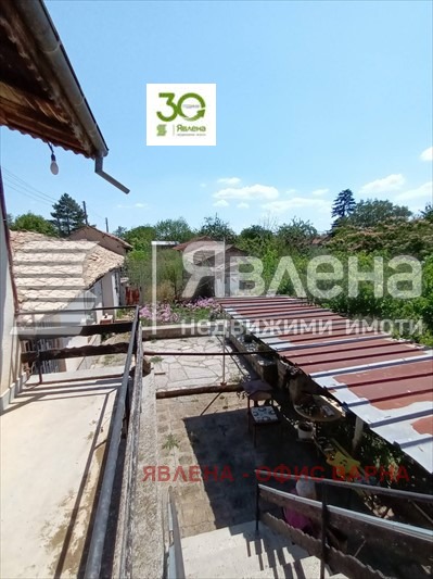 Продава КЪЩА, с. Ветрино, област Варна, снимка 12 - Къщи - 48020546