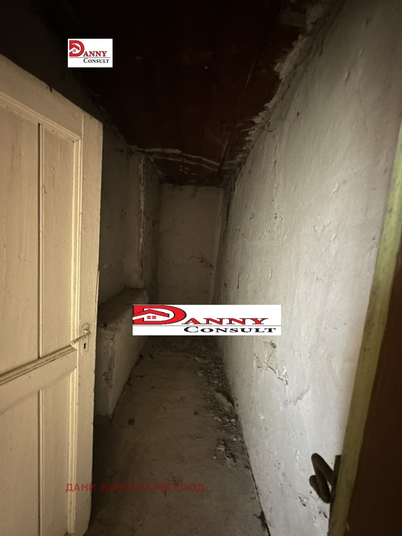 Продава КЪЩА, с. Ресен, област Велико Търново, снимка 8 - Къщи - 53286230