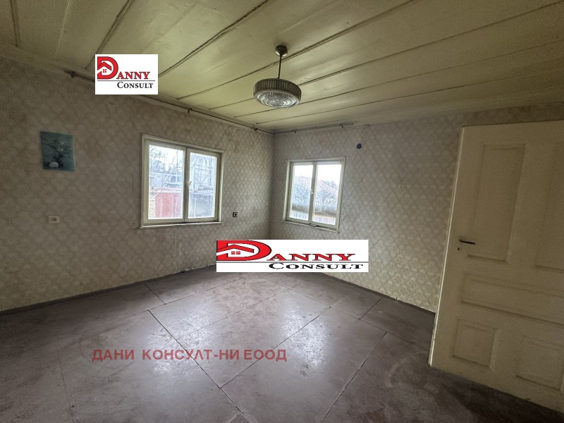 Продава КЪЩА, с. Ресен, област Велико Търново, снимка 3 - Къщи - 53286230