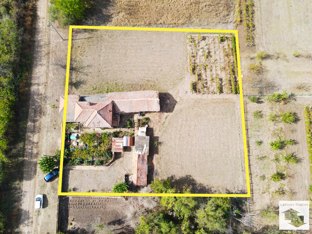 Продава КЪЩА, с. Куцина, област Велико Търново, снимка 2 - Къщи - 47507547