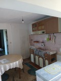 Продава ВИЛА, с. Средец, област Стара Загора, снимка 6