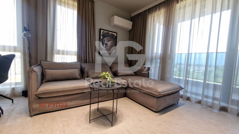 Продава  2-стаен, град Пловдив, Христо Смирненски •  146 798 EUR • ID 88512493 — holmes.bg - [1] 