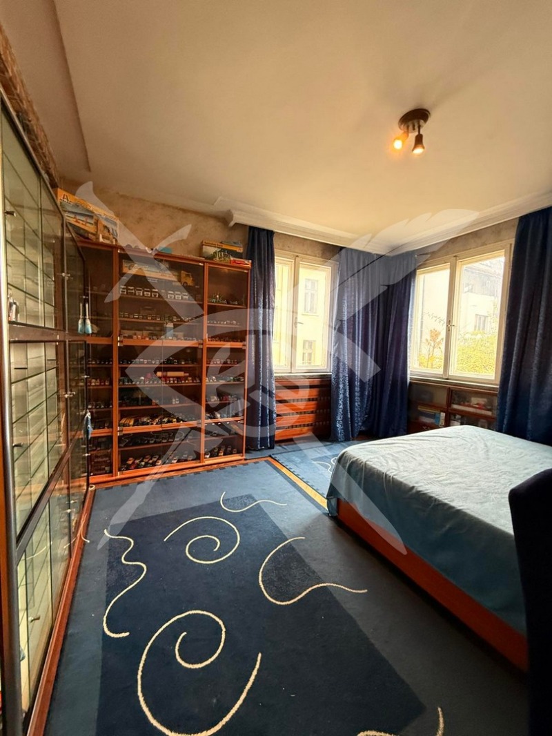 Продава МНОГОСТАЕН, гр. София, Банишора, снимка 4 - Апартаменти - 52697461