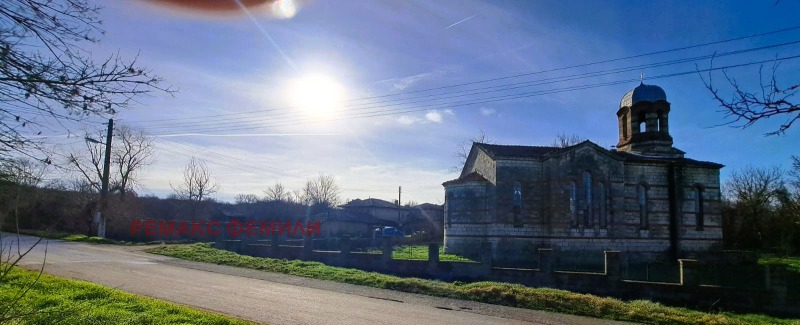 Продава КЪЩА, с. Овчарово, област Шумен, снимка 2 - Къщи - 52977402