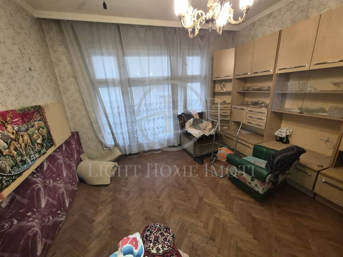 Продава ЕТАЖ ОТ КЪЩА, гр. Пловдив, Център, снимка 5 - Етаж от къща - 56516254