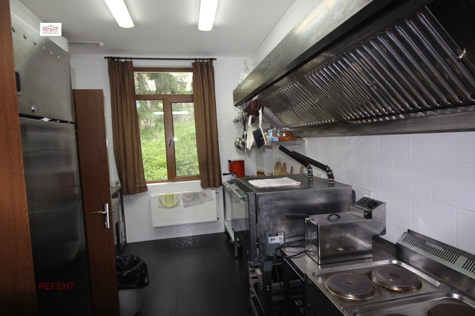 Продава КЪЩА, гр. Трявна, област Габрово, снимка 2 - Къщи - 39352401