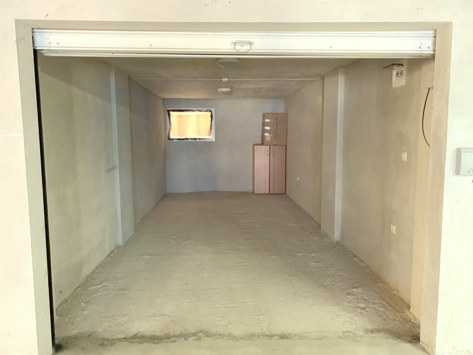 Продава ГАРАЖ, ПАРКОМЯСТО, гр. Варна, Бриз, снимка 3 - Гаражи и паркоместа - 54042455