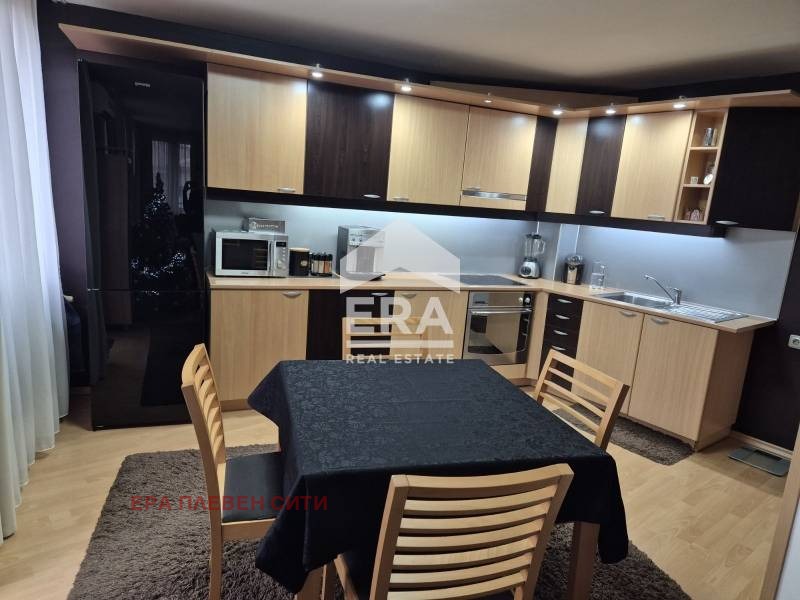 Продава 2-СТАЕН, гр. Плевен, Идеален център, снимка 2 - Апартаменти - 55550834