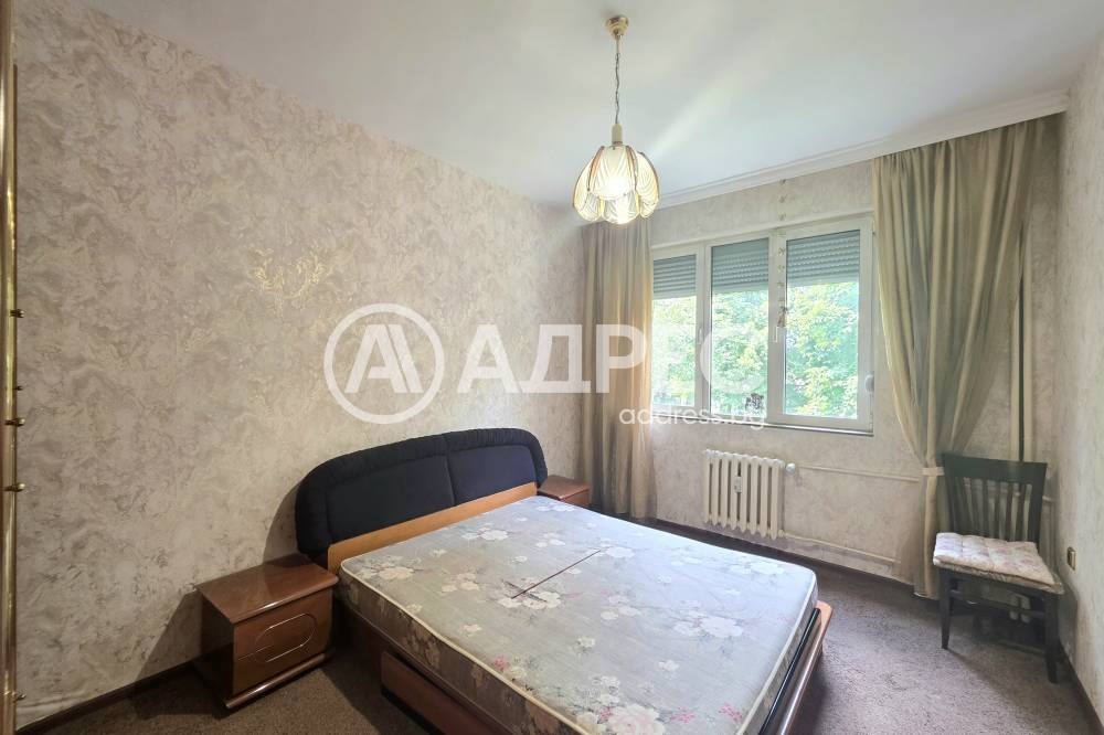 Продава 3-СТАЕН, гр. София, Оборище, снимка 2 - Апартаменти - 56625370