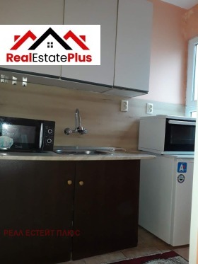 Estudio Idealen tsentar, Pleven