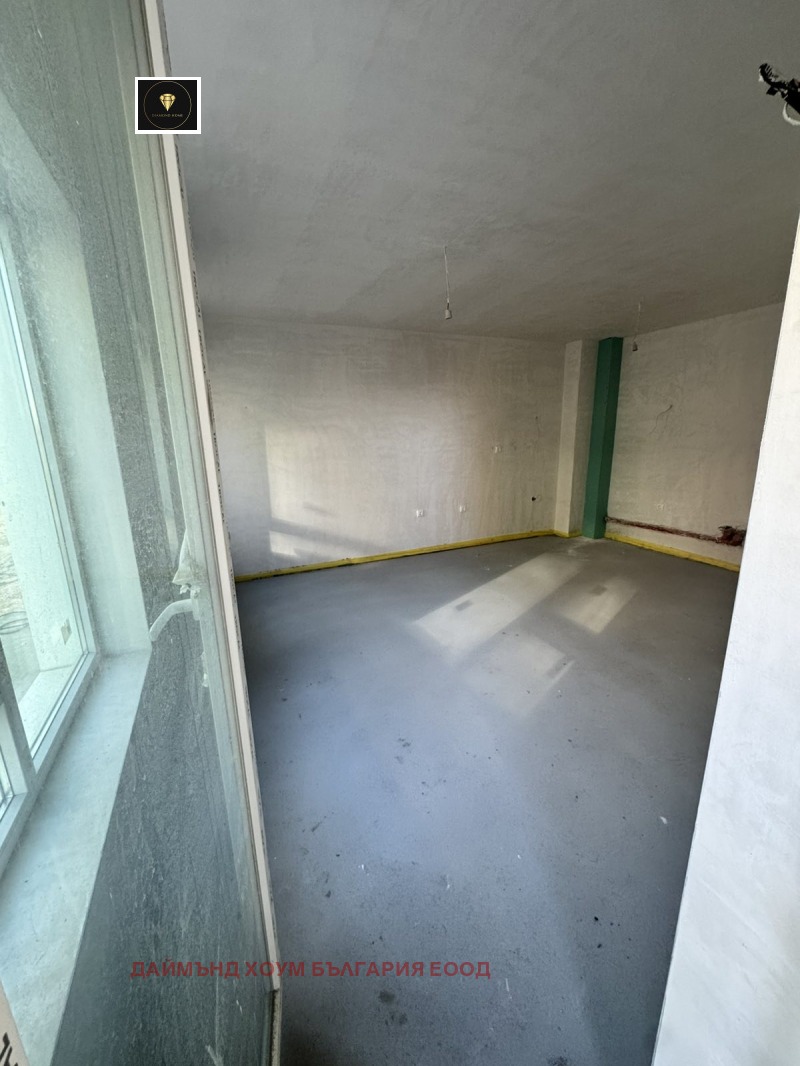 Продава 2-СТАЕН, гр. Пловдив, Остромила, снимка 2 - Апартаменти - 53497325