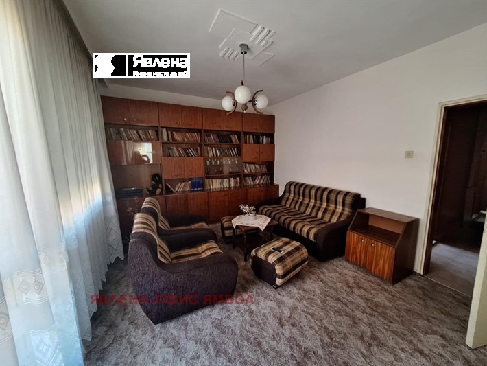 Продава 2-СТАЕН, гр. Ямбол, Център, снимка 3 - Апартаменти - 55145103