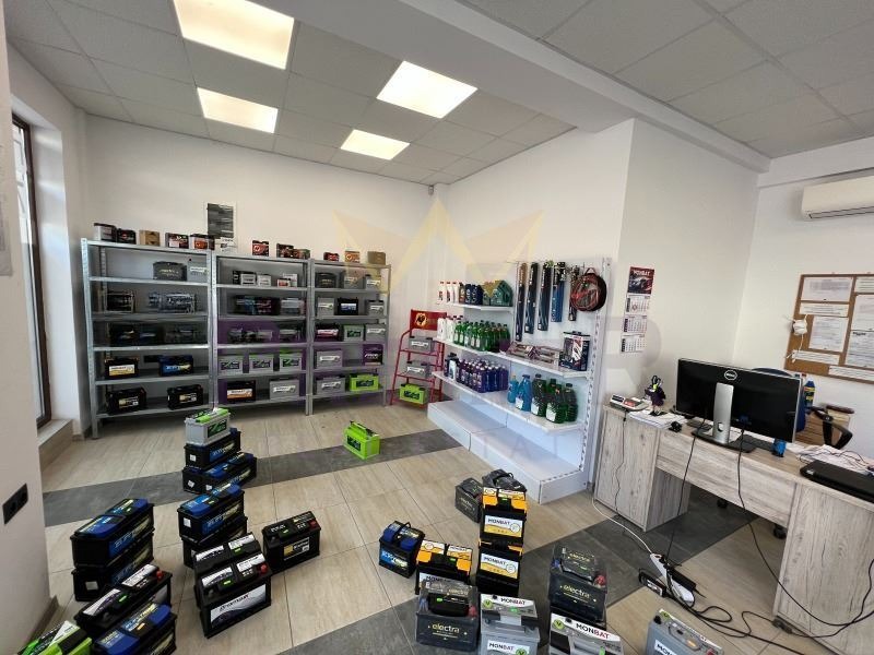 Na sprzedaż  Sklep Warna , Grand Mol , 121 mkw | 90534620 - obraz [2]