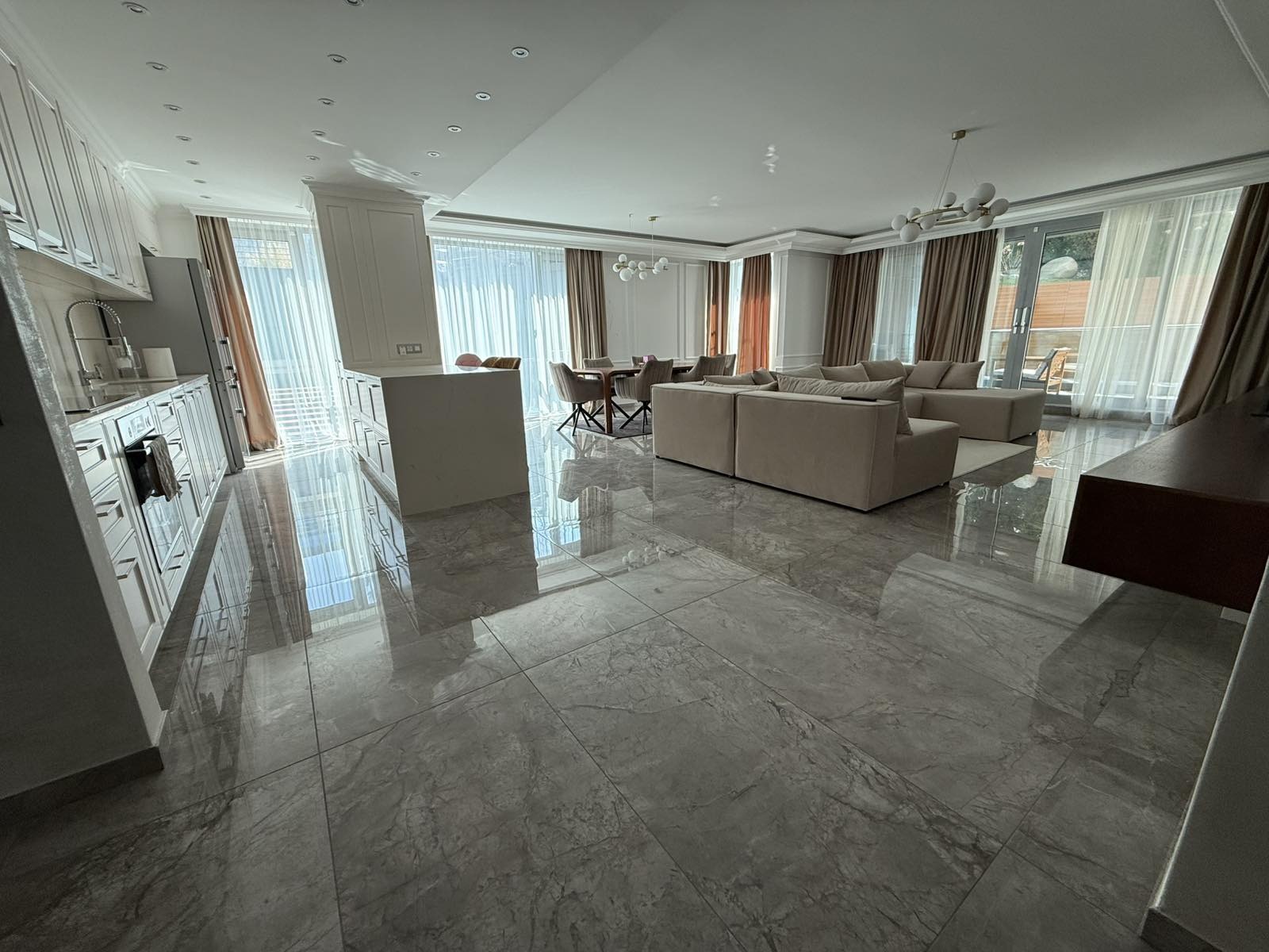 Продава 4-СТАЕН, гр. София, Бояна, снимка 2 - Апартаменти - 53870304