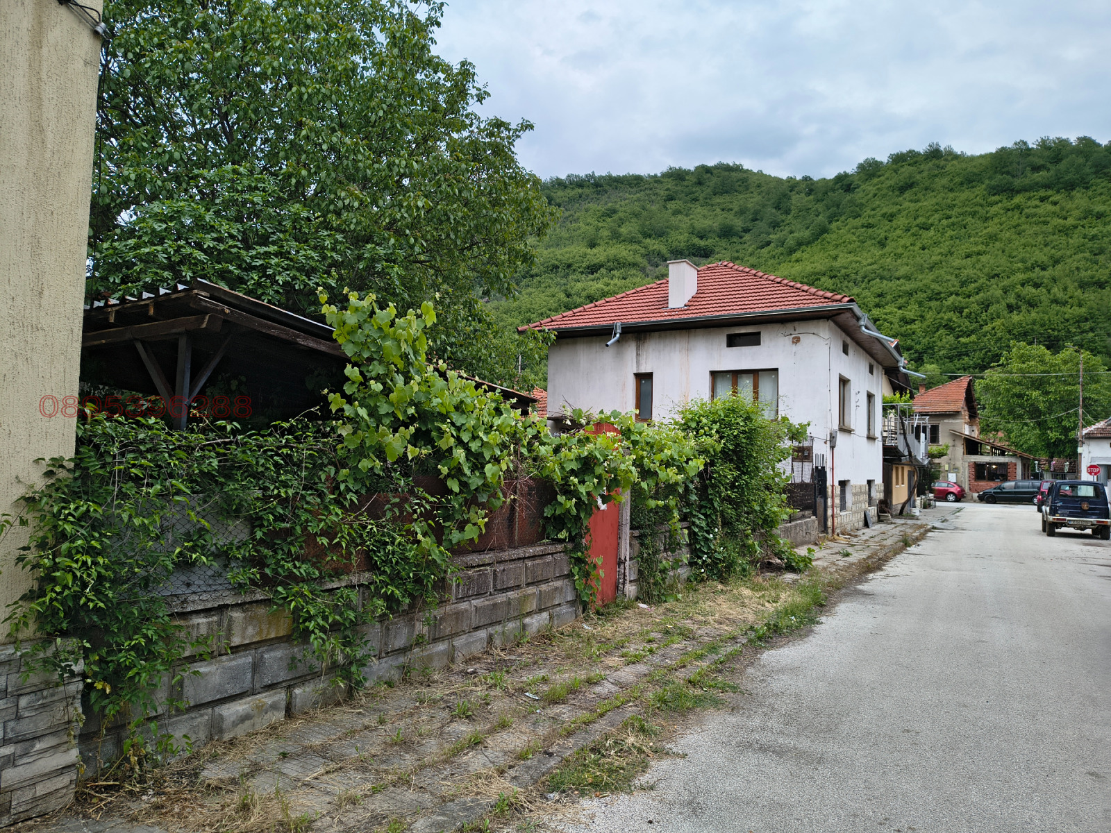 Продава КЪЩА, с. Гложене, област Ловеч, снимка 2 - Къщи - 54620334