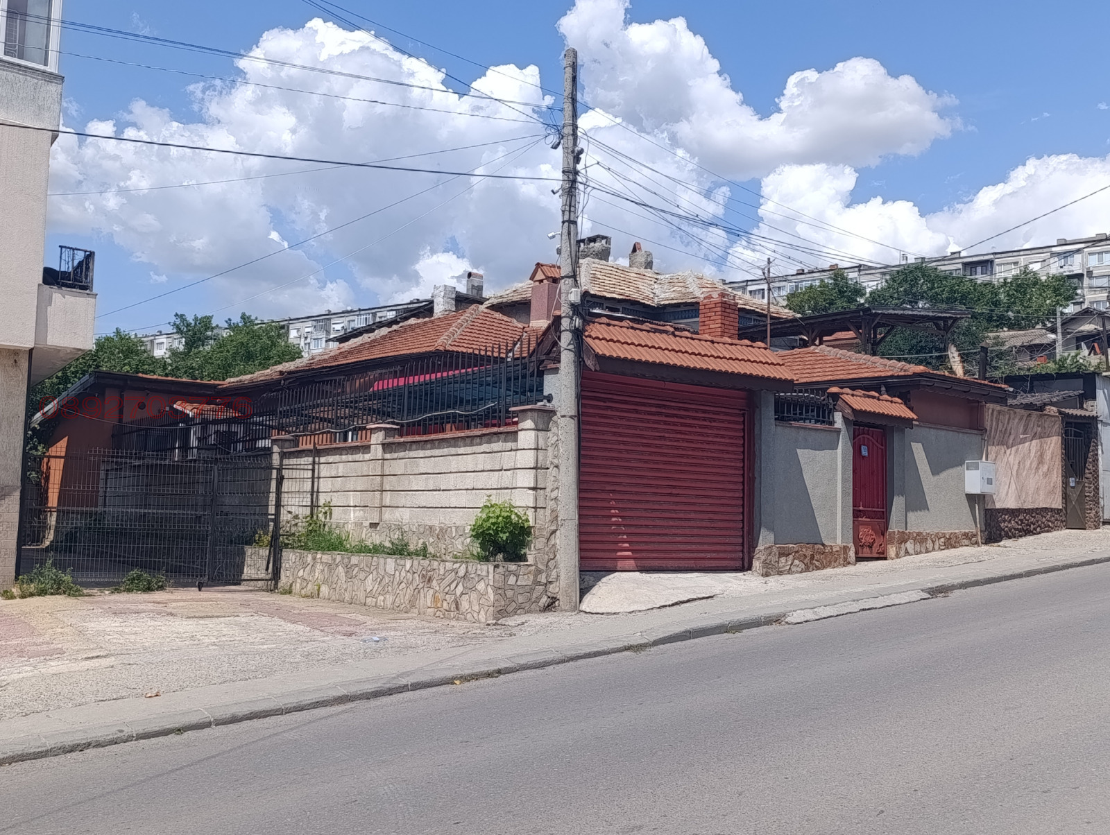 Продава КЪЩА, гр. Добрич, Христо Ботев, снимка 2 - Къщи - 55176400