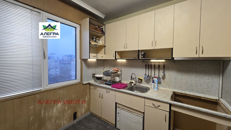 Продава 2-СТАЕН, гр. Пазарджик, Идеален център, снимка 3 - Апартаменти - 53244978