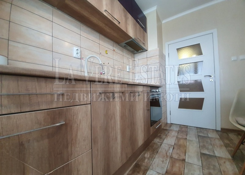 Продава  3-стаен град Русе , Дружба 2 , 95 кв.м | 64002002 - изображение [10]