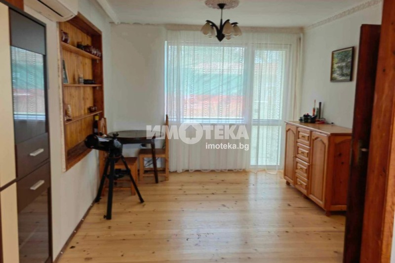 Till salu  Hus region Sofia , Kostenec , 128 kvm | 11534179 - bild [13]