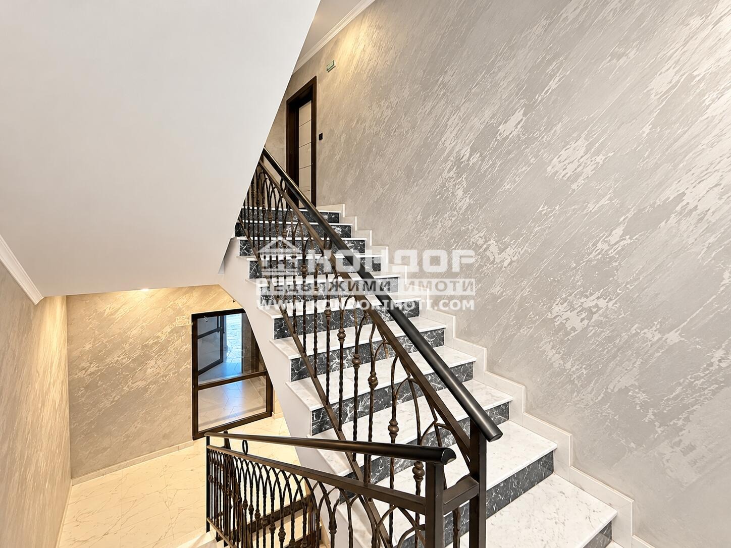 Продава 2-СТАЕН, гр. Пловдив, Кършияка, снимка 5 - Апартаменти - 49952339