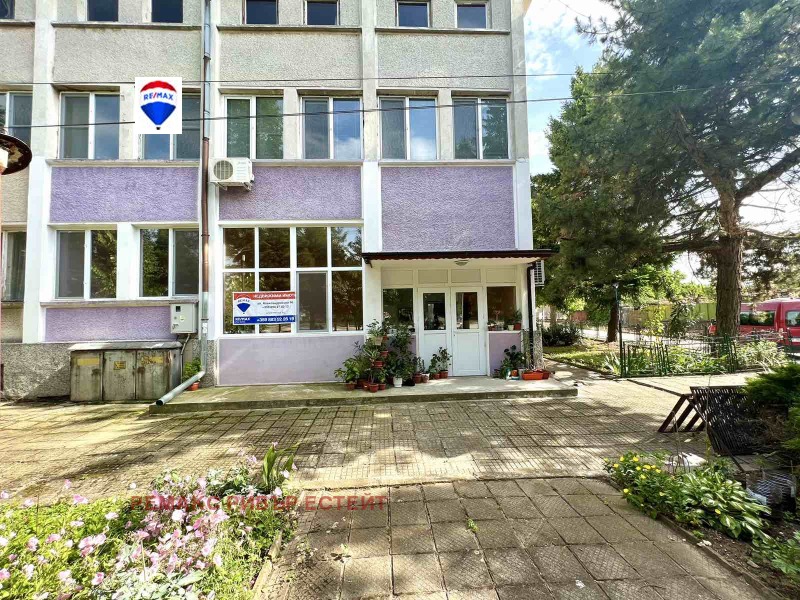 Продава ЗАВЕДЕНИЕ в област Русе, с. Ряхово - 129 кв.м / При запитване, РЕМАКС РИВЪР ЕСТЕЙТ
