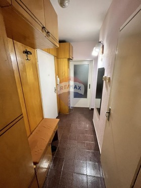1 quarto Vladislav Varnentchik 1, Varna 15