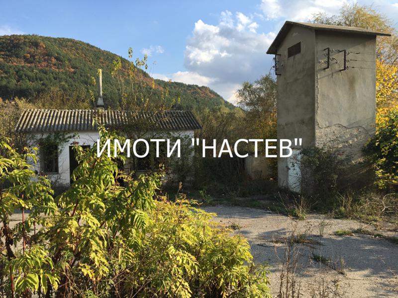 Продава БИЗНЕС ИМОТ, гр. Велики Преслав, област Шумен, снимка 2 - Други - 51902074